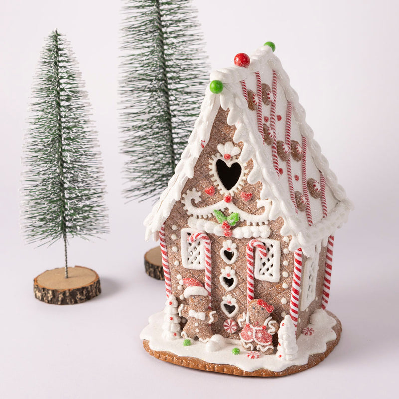 Light-up Gingerbread Cottage